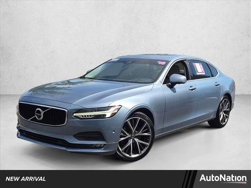 Used 2018 Volvo S90 T5 Momentum w/ Convenience Package FWD image 1