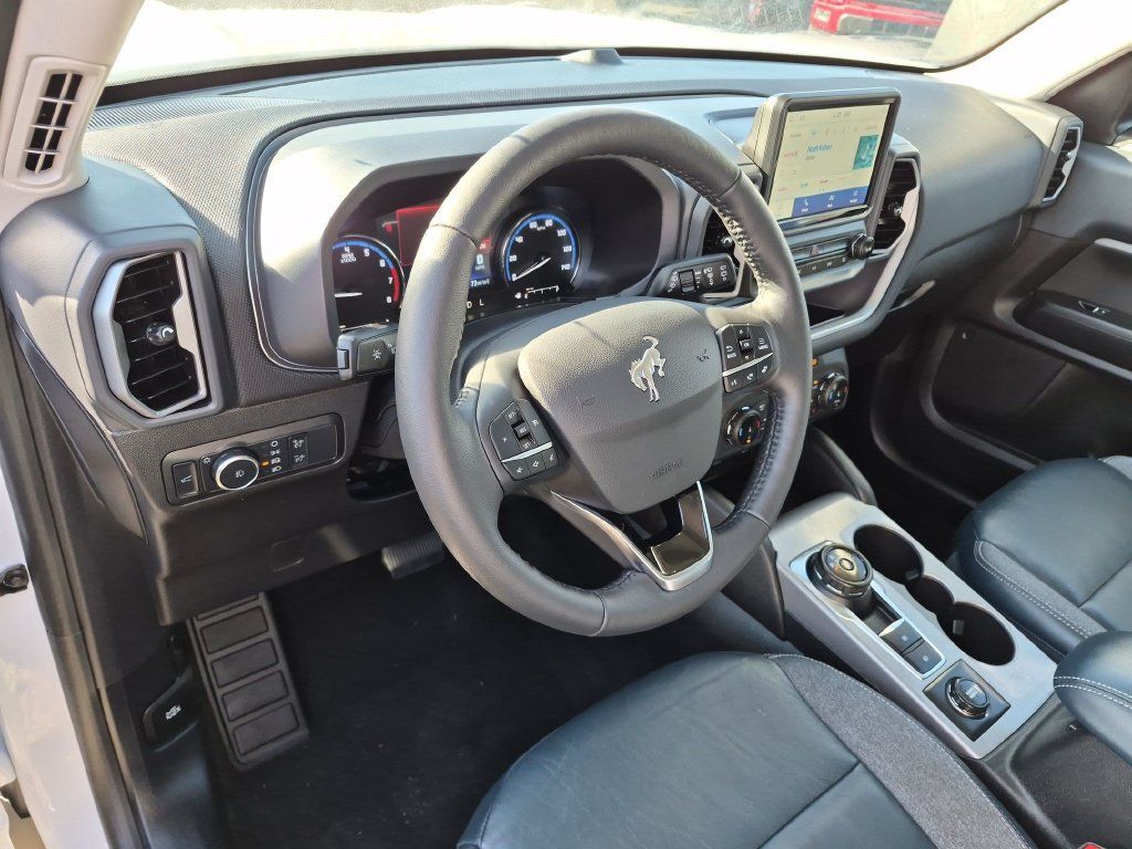 Used 2022 Ford Bronco Sport Outer Banks AWD/4WD image 13