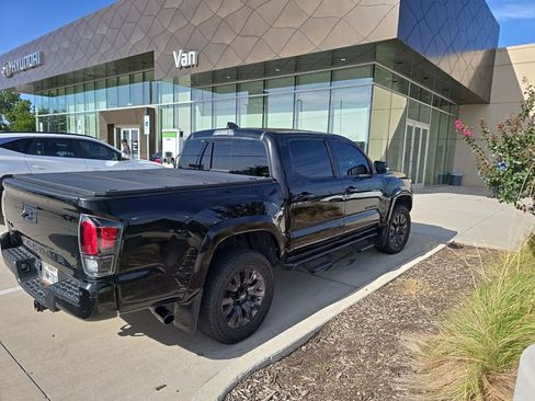 Used 2023 Toyota Tacoma Limited w/ Nightshade Package AWD/4WD image 8