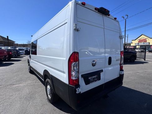 Used 2025 RAM ProMaster 3500 w/ Crew Van Package image 5