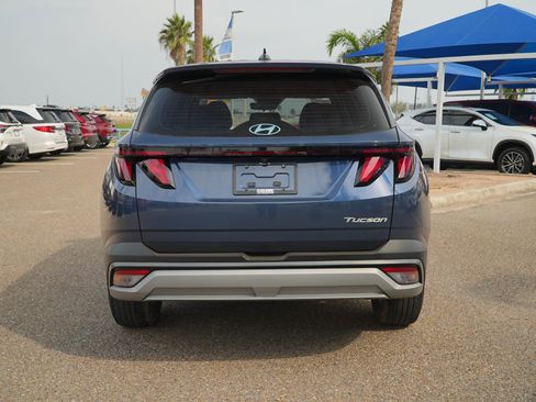 Used 2025 Hyundai Tucson SE image 6