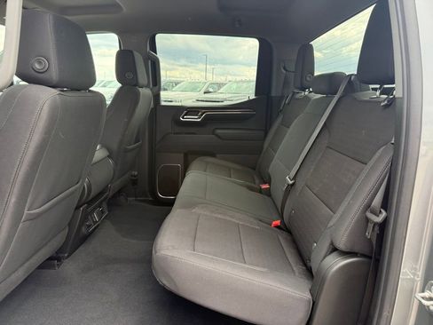 Used 2024 Chevrolet Silverado 1500 LT image 8