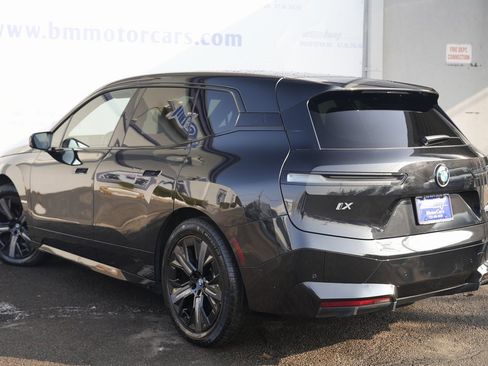 Used 2023 BMW iX xDrive50 w/ Ultimate Package 2 image 4