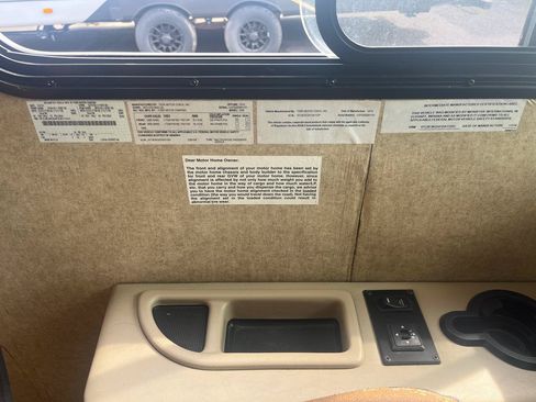 Used 2015 Ford E-350 and Econoline 350 Super Duty w/ A/C Prep Package RWD image 16