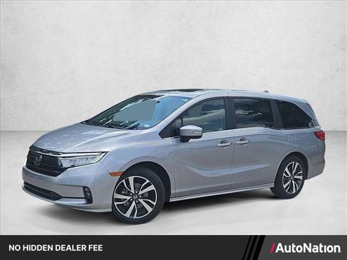 Used 2024 Honda Odyssey Touring image 1