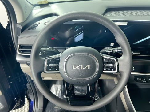 New 2026 Kia Carnival FWD image 15