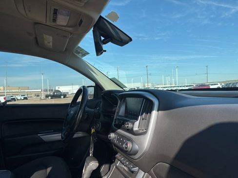 Used 2018 Chevrolet Colorado LT w/ LT Convenience Package image 22