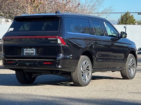 New 2026 Lincoln Navigator L Reserve image 5