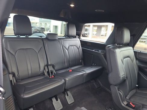 Used 2021 Ford Expedition Limited image 15