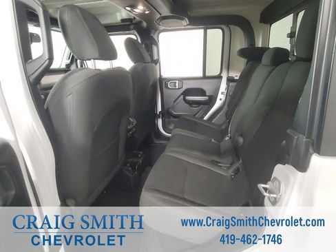 Used 2020 Jeep Gladiator Sport w/ Quick Order Package 24S image 11