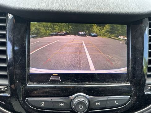 Used 2020 Chevrolet Trax LS AWD/4WD image 27