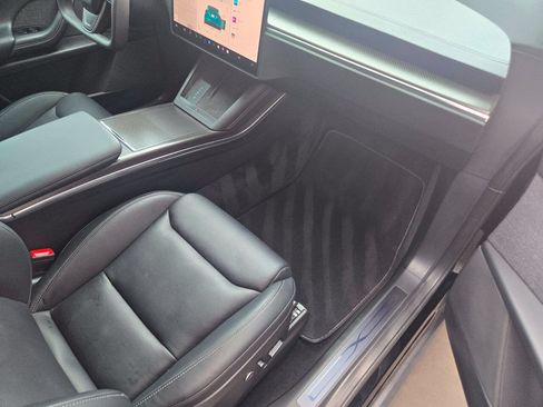 Used 2022 Tesla Model X Plaid AWD/4WD image 29