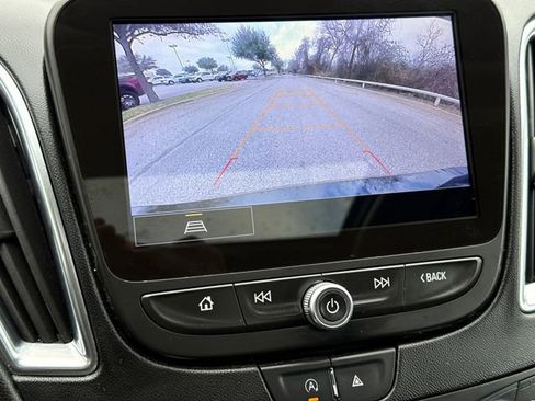 Used 2024 Chevrolet Malibu LT FWD image 25