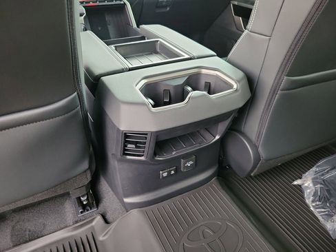 New 2026 Toyota Tundra Limited AWD/4WD image 11