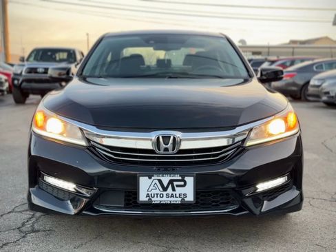 Used 2017 Honda Accord EX-L image 6