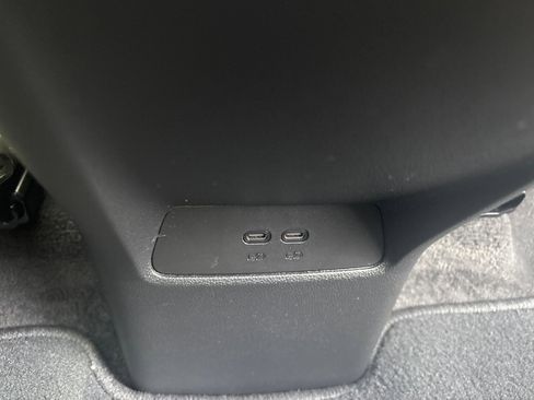 Used 2025 Chevrolet Equinox ACTIV w/ Safety and Technology Package image 45