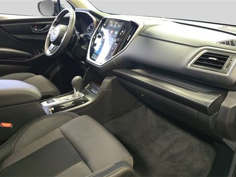 Used 2025 Subaru Ascent Premium image 13