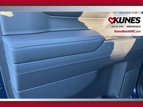 Used 2023 GMC Sierra 1500 SLT w/ SLT Premium Package image 38