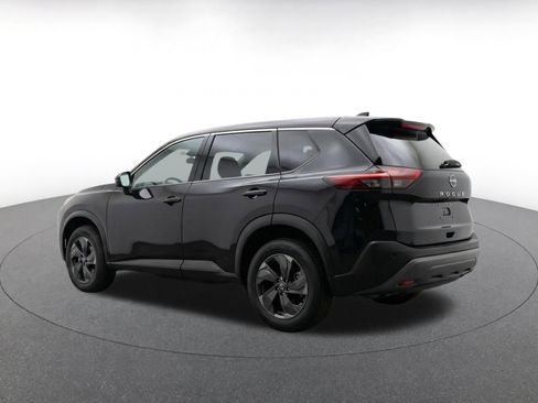 Used 2025 Nissan Rogue SV AWD/4WD image 7