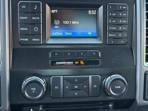 Used 2015 Ford F150 XLT image 19