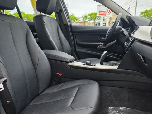 Used 2014 BMW 320i xDrive Sedan AWD/4WD image 14