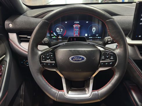 Used 2025 Ford Explorer ST-Line w/ ST-Line Street Pack AWD/4WD image 25