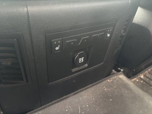 Used 2018 RAM 1500 Limited image 34