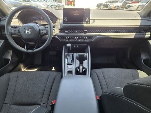 Used 2023 Honda Accord EX image 11