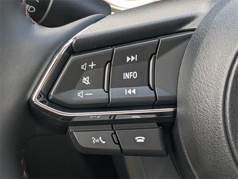 Used 2025 MAZDA CX-5 Carbon Edition image 24