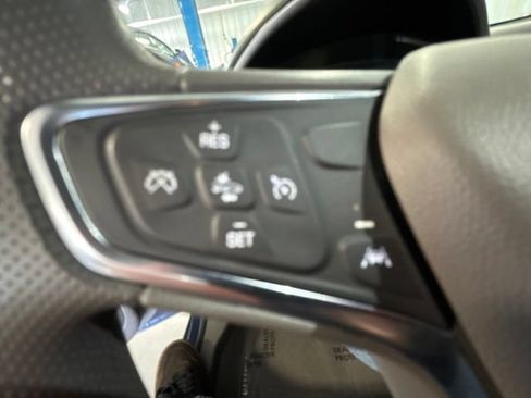 Used 2025 Chevrolet Malibu LT FWD image 17