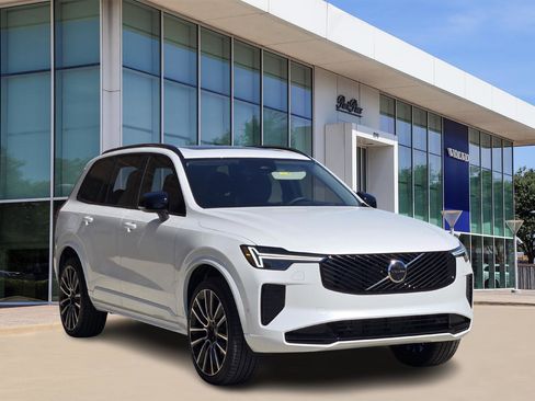 New 2026 Volvo XC90 B6 Ultra image 2