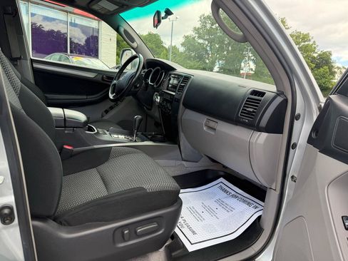 Used 2006 Toyota 4Runner Sport AWD/4WD image 18