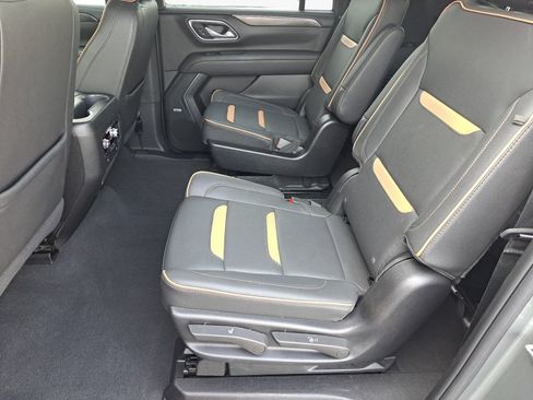 Used 2023 GMC Yukon XL AT4 AWD/4WD image 12