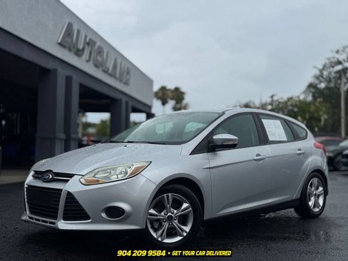Used 2014 Ford Focus SE FWD image 1