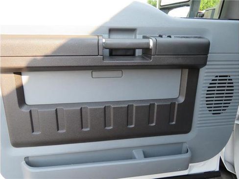 Used 2011 Ford F450 XL w/ PWR Equipment Group image 11