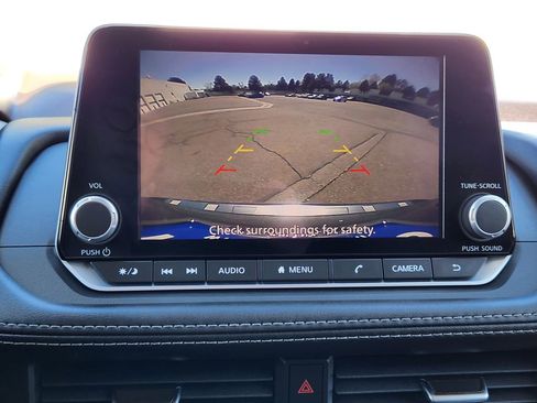 Used 2023 Nissan Rogue SV w/ SV Premium B Package image 14