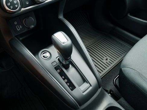 New 2025 Nissan Kicks Play S image 16