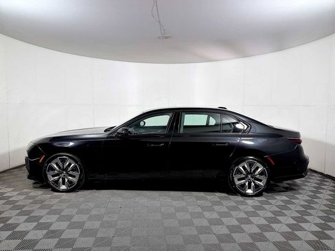 Used 2023 BMW 760i xDrive AWD/4WD image 4