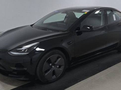 Used 2023 Tesla Model 3 Standard Range RWD image 1