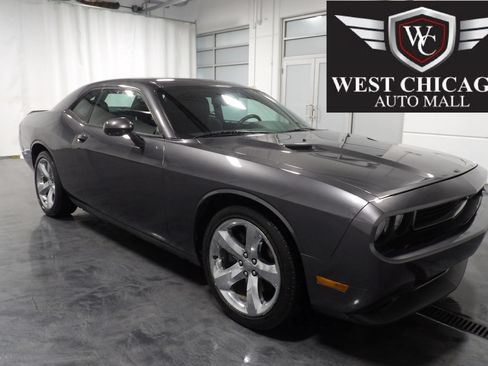 Used 2013 Dodge Challenger SXT w/ Super Sport Group RWD image 1