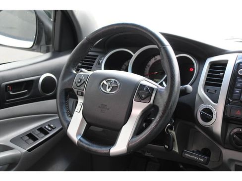 Used 2015 Toyota Tacoma 4x4 Double Cab image 14