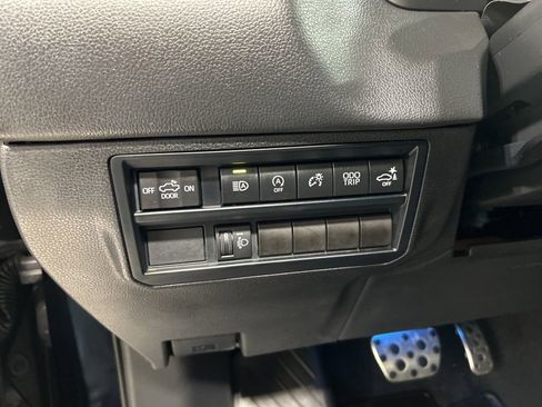 Used 2024 Toyota Tundra Limited w/ TRD Off-Road Package AWD/4WD image 13