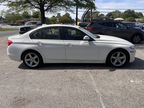 Used 2013 BMW 328i xDrive Sedan AWD/4WD image 10