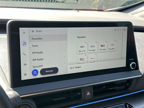 Used 2023 Toyota Prius XLE FWD image 17