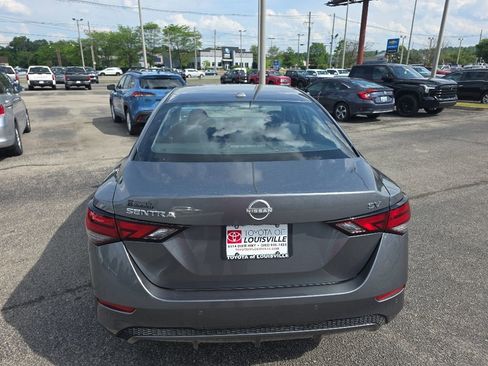 Used 2024 Nissan Sentra SV FWD image 5