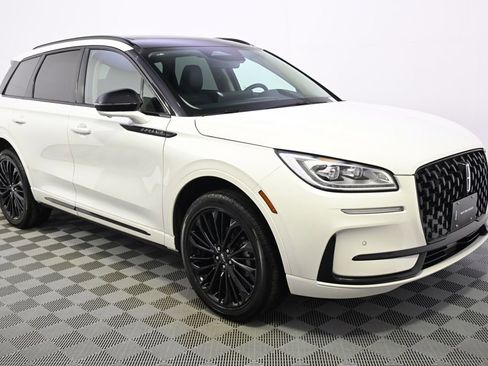 New 2026 Lincoln Corsair Reserve w/ Jet Appearance Package image 8