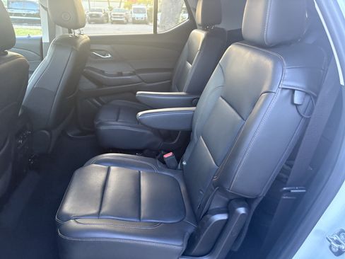 Used 2021 Chevrolet Traverse Premier w/ Redline Edition AWD/4WD image 9