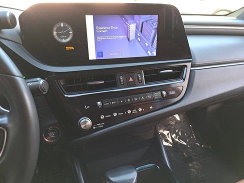 Used 2024 Lexus ES 350 w/ Accessory Package (Z1) FWD image 20