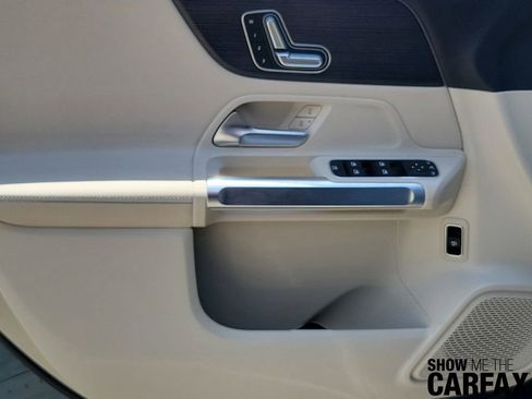 Used 2021 Mercedes-Benz GLB 250 image 19