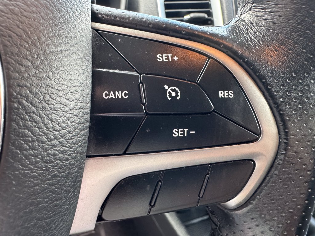 Used 2019 Dodge Durango SXT AWD/4WD image 34